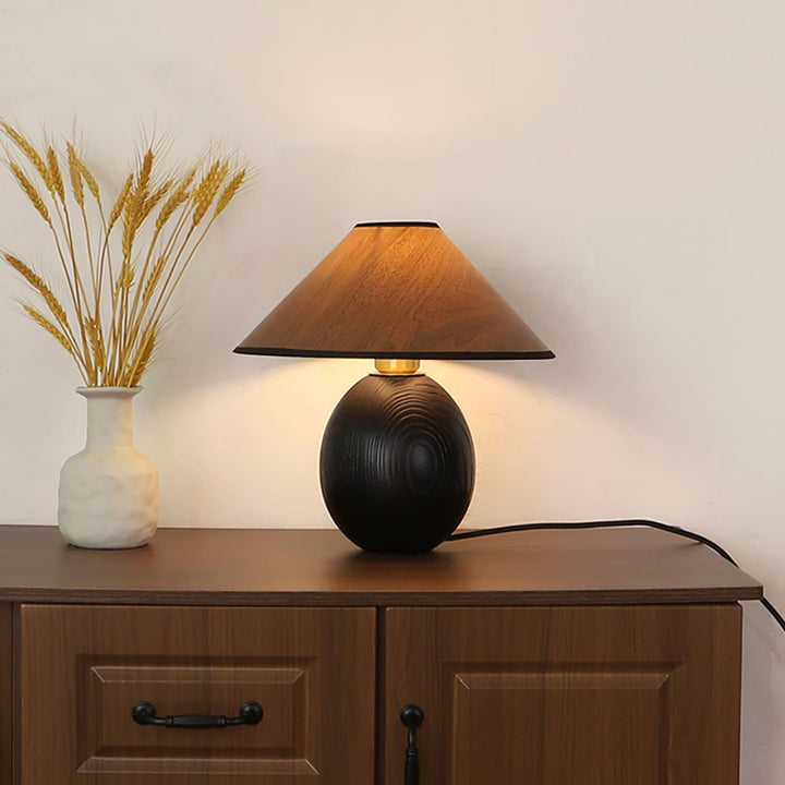 Penna Table Lamp - Wooden Modern Lamp for Bedroom | Vinlighting | Vinlighting