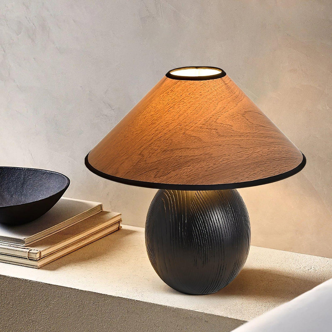 Penna Table Lamp - Wooden Modern Lamp for Bedroom | Vinlighting | Vinlighting