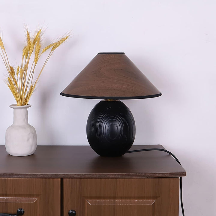 Penna Table Lamp - Wooden Modern Lamp for Bedroom | Vinlighting | Vinlighting