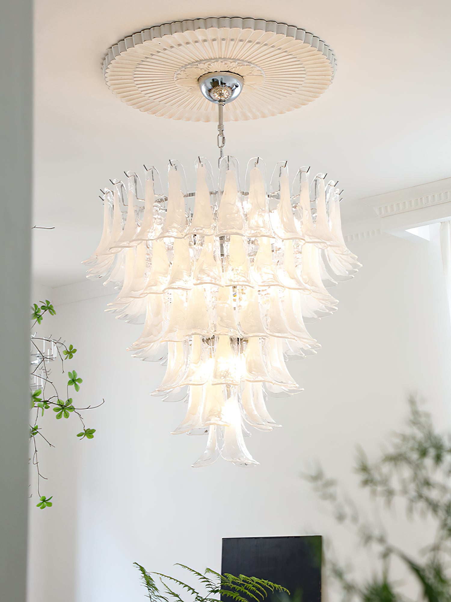 Pergi Chandelier