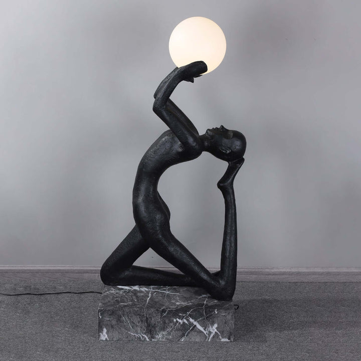 Qemira Sculpture Floor Lamp – Creative Art Light Luxury Decor