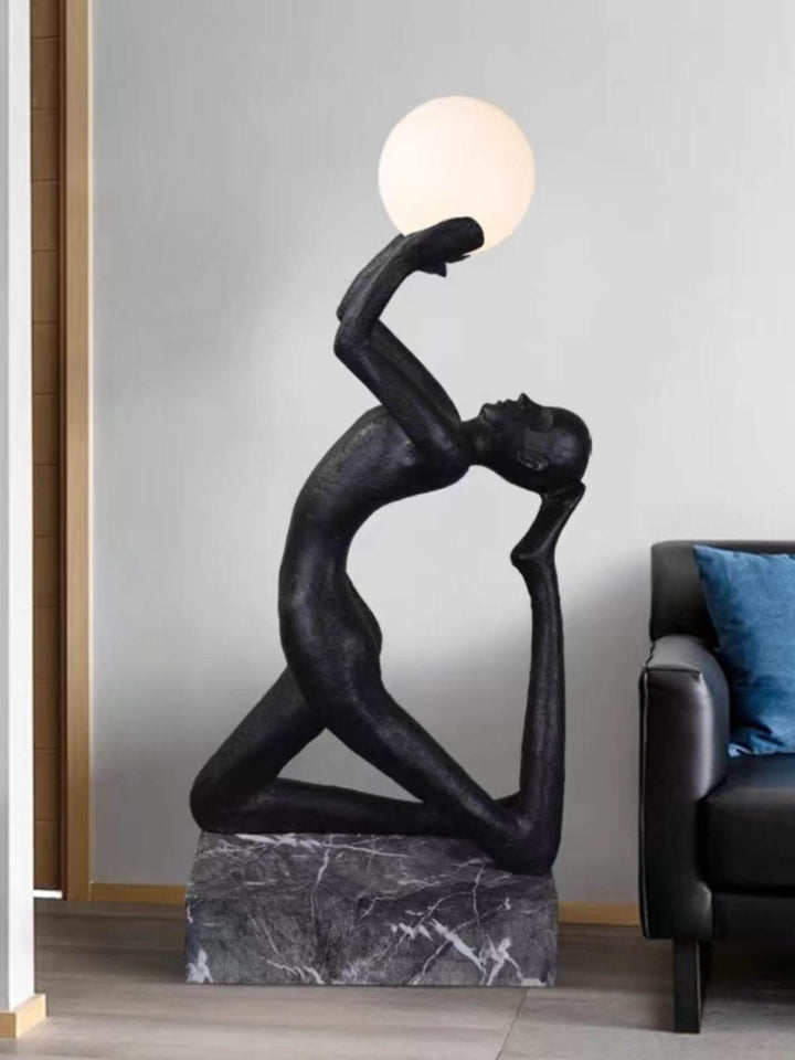 Qemira Sculpture Floor Lamp – Creative Art Light Luxury Decor