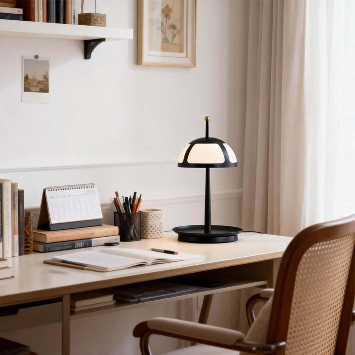 Qunaro Table Lamp – Modern Light Luxury Entryway Lamp