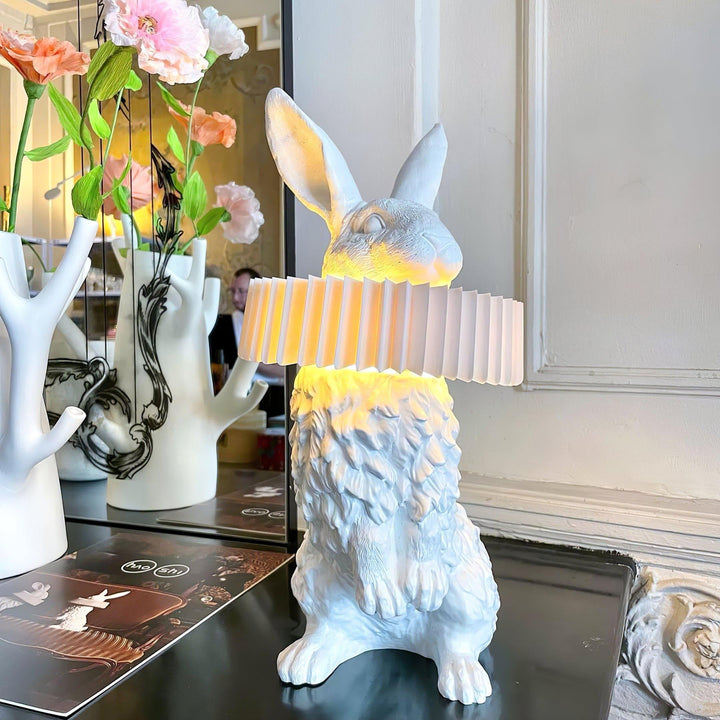 Rabbit White Resin Table Lamp | Vinlighting | Vinlighting | Vinlighting