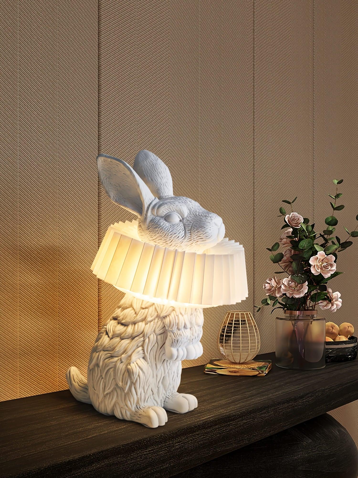 Rabbit White Resin Table Lamp - Vinlighting