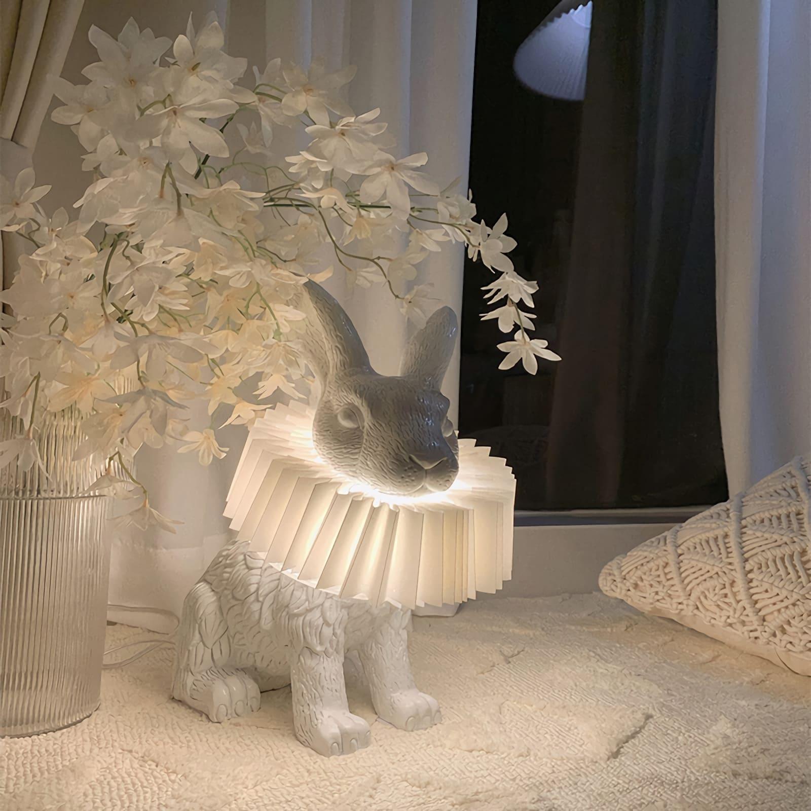 Rabbit White Resin Table Lamp - Vinlighting