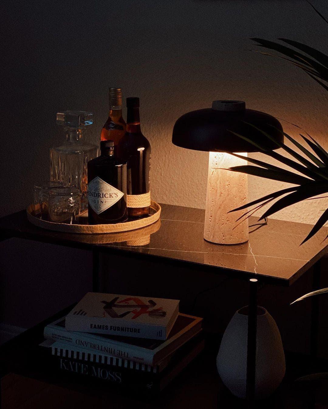 Reverse Table Lamp - Vinlighting