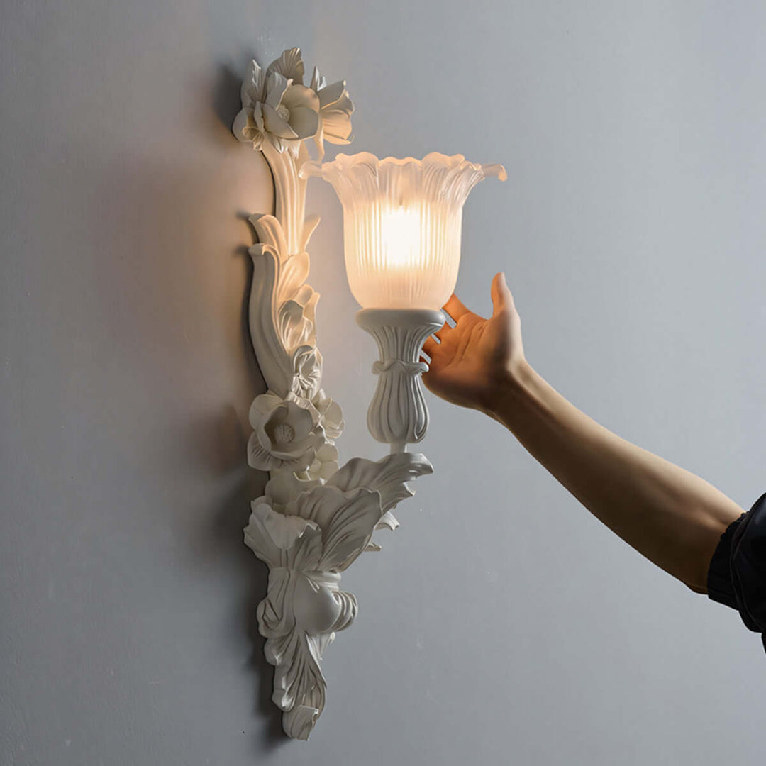 Rylix Wall Light – French Vintage Resin Art Wall Decor