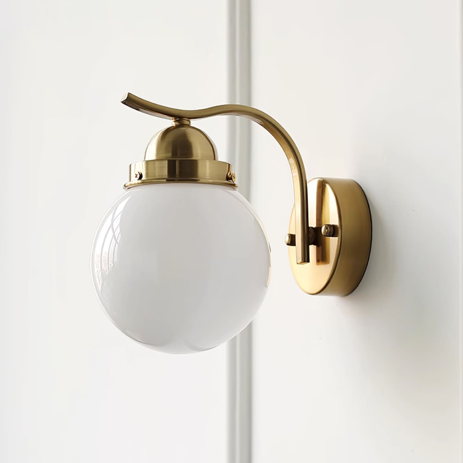 Saturn Wall Lamp - Vinlighting