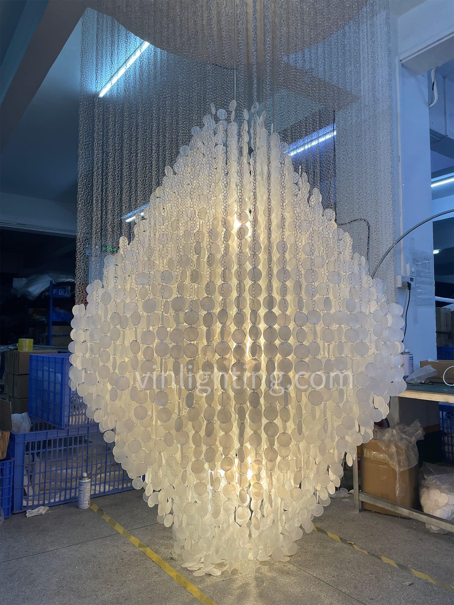 Sea-shell FUN Large Chandelier - Vinlighting