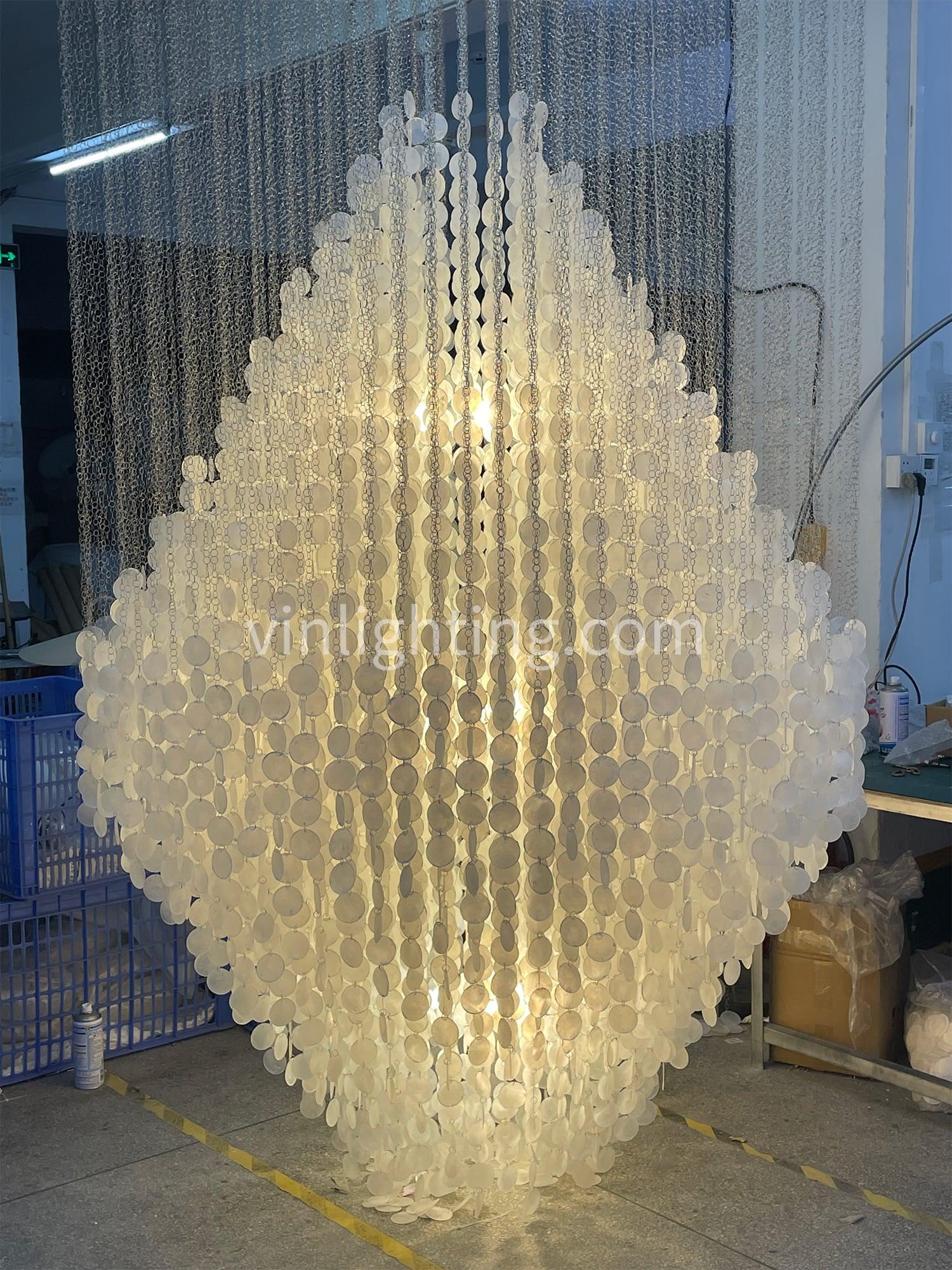 Sea-shell FUN Large Chandelier - Vinlighting