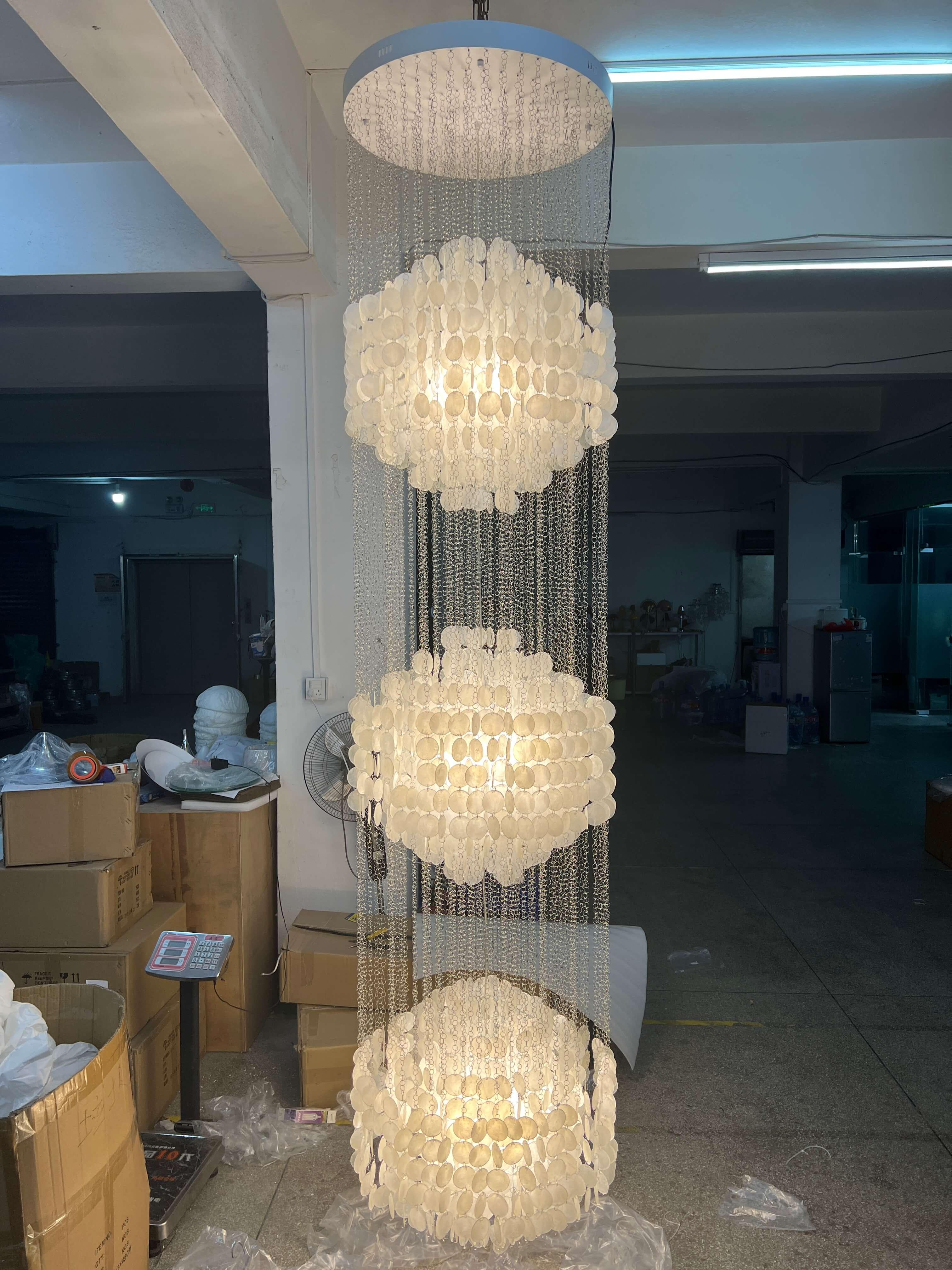 Sea-shell FUN Chandelier - Vinlighting