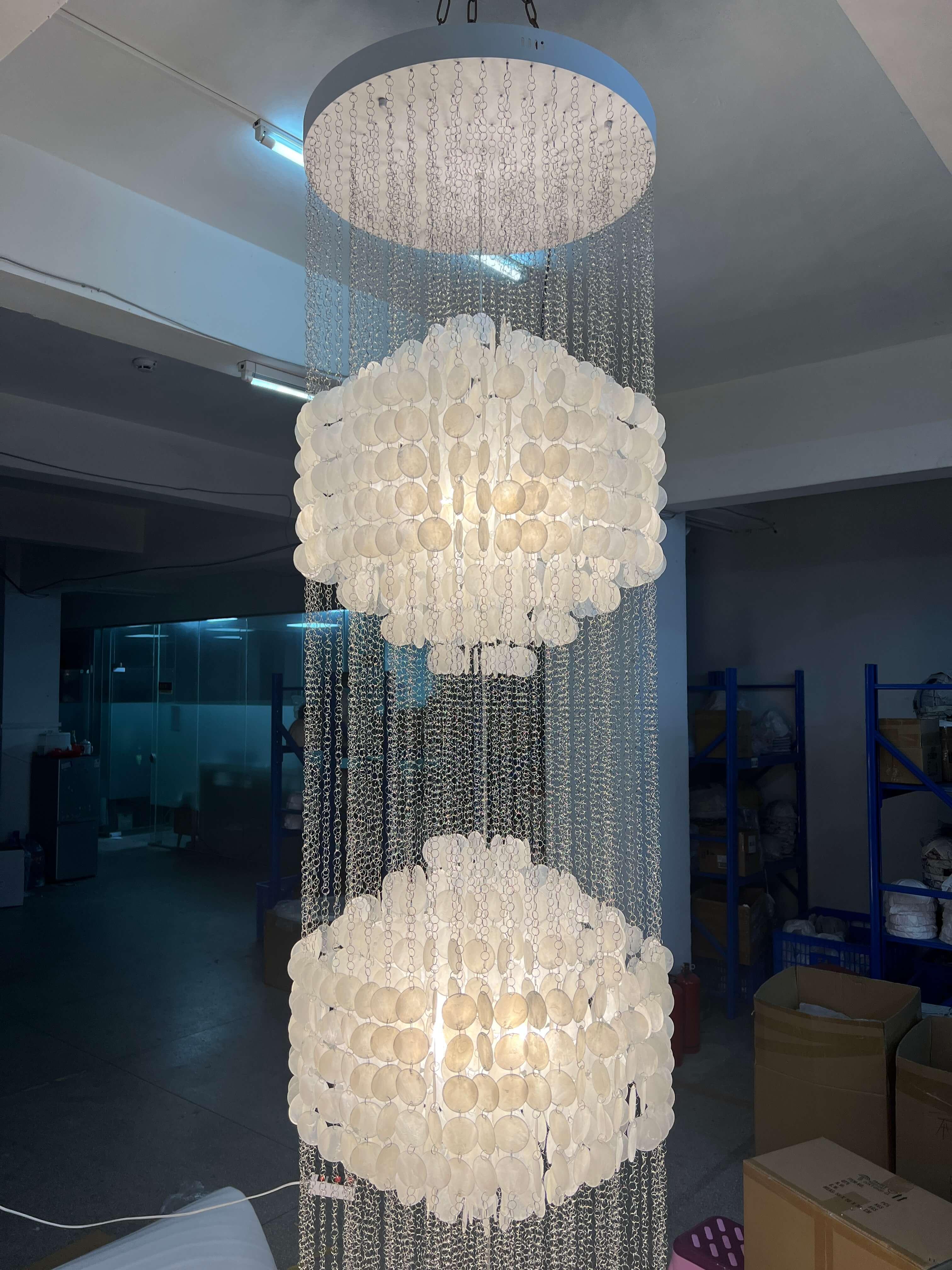 Sea-shell FUN Chandelier - Vinlighting