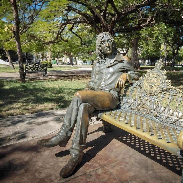 Sitting Man Decorative Art Sculpture – Park Art Decoration