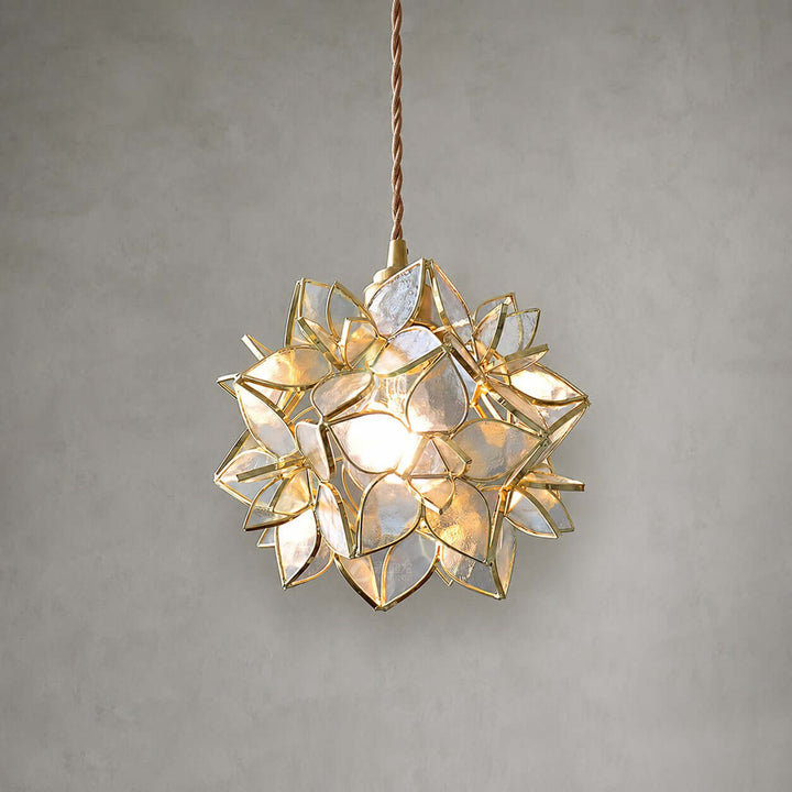 Solaya Pendant Light
