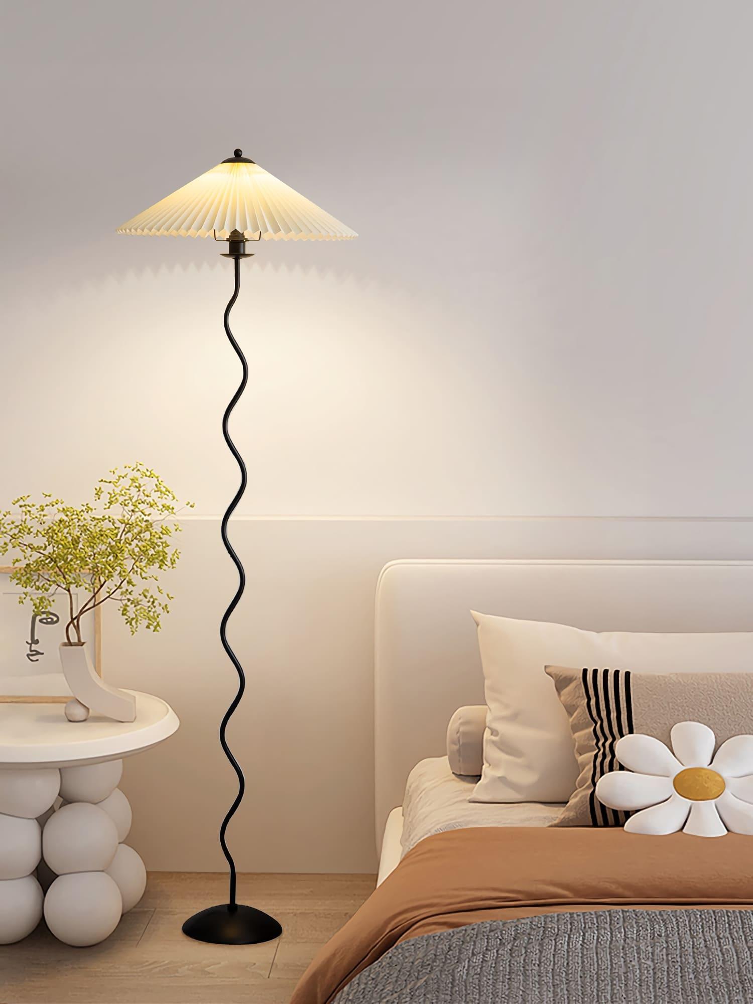 Squiggle Floor Lamp - Vinlighting