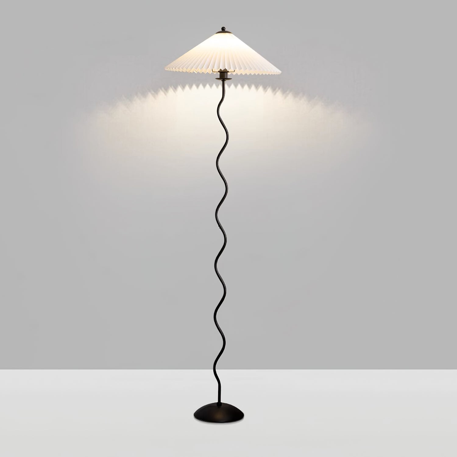 Squiggle Floor Lamp - Vinlighting
