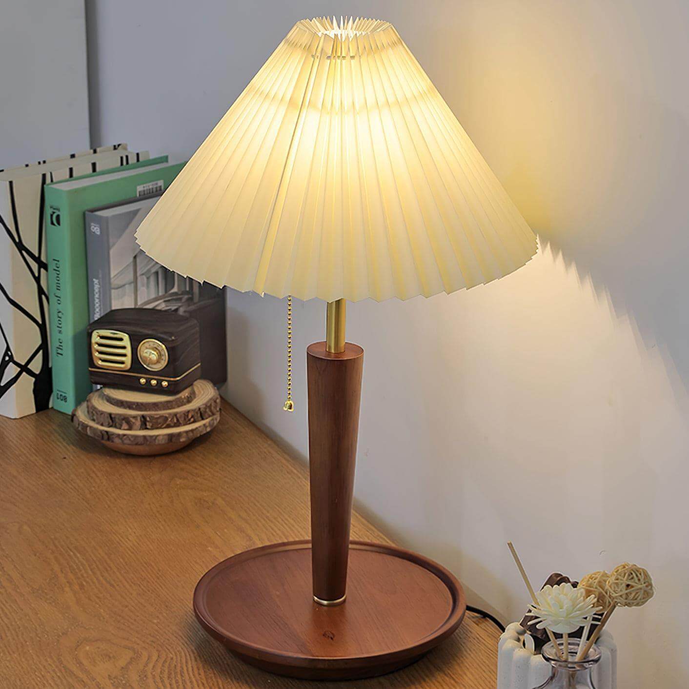 Suki Pleated Table Lamp – Mid Century Wood Accent Light – Vinlighting