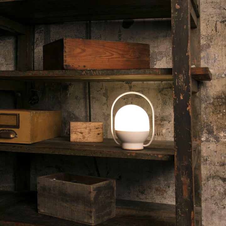 Take Away Table Lamp - Battery Operated Portable Light | Vinlighting | Vinlighting