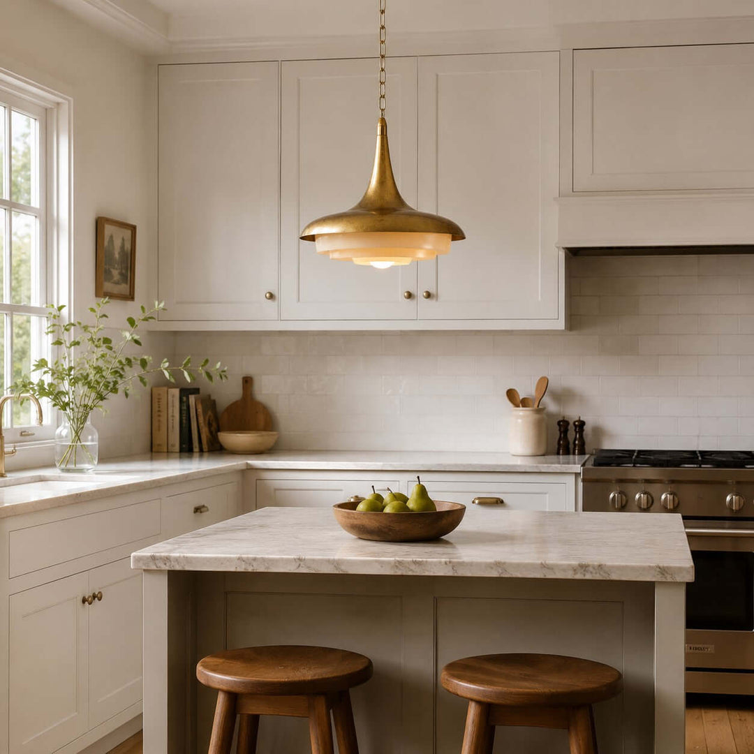 Tavelle Gold Glass Pendant Light for Dining and Reading Nooks | Vinlighting