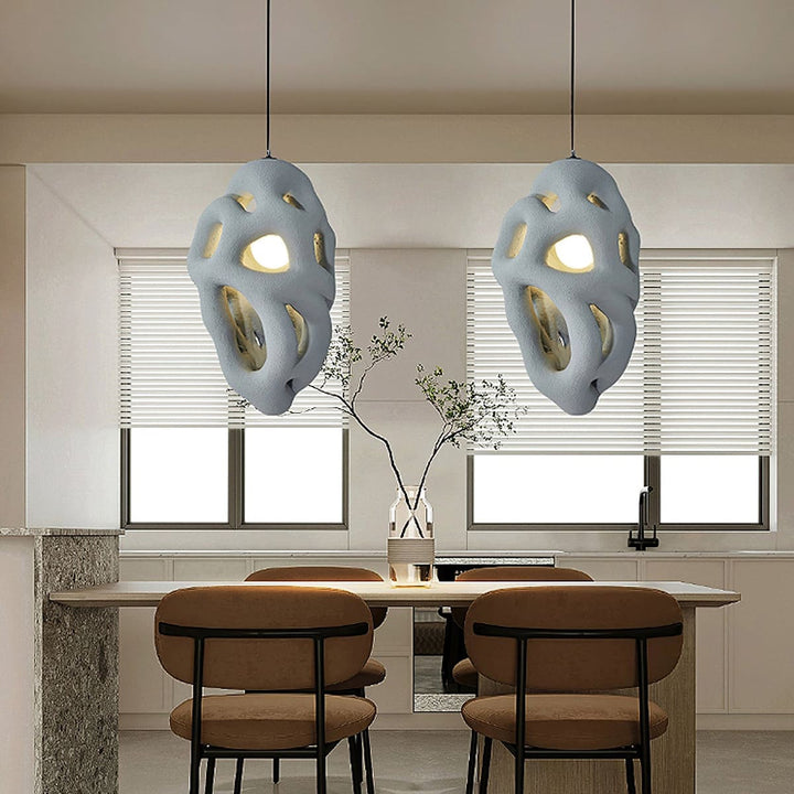 Tavra Resin Pendant Lamp