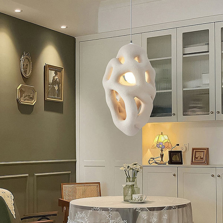 Tavra Resin Pendant Lamp