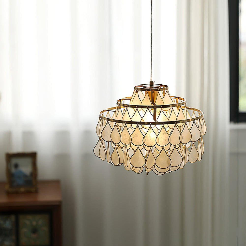 Teardrops Shell Chandelier | Handcrafted Shell Lighting for Elegance | Vinlighting | Vinlighting