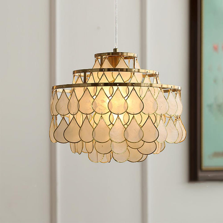 Teardrops Shell Chandelier | Handcrafted Shell Lighting for Elegance | Vinlighting | Vinlighting