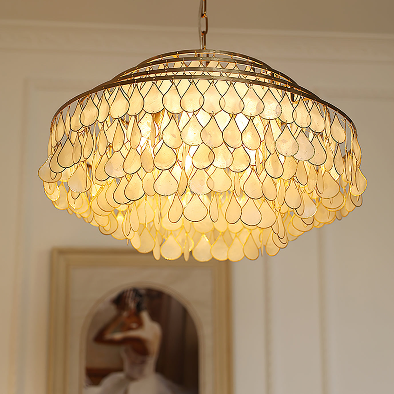 Teardrops Shell Chandelier