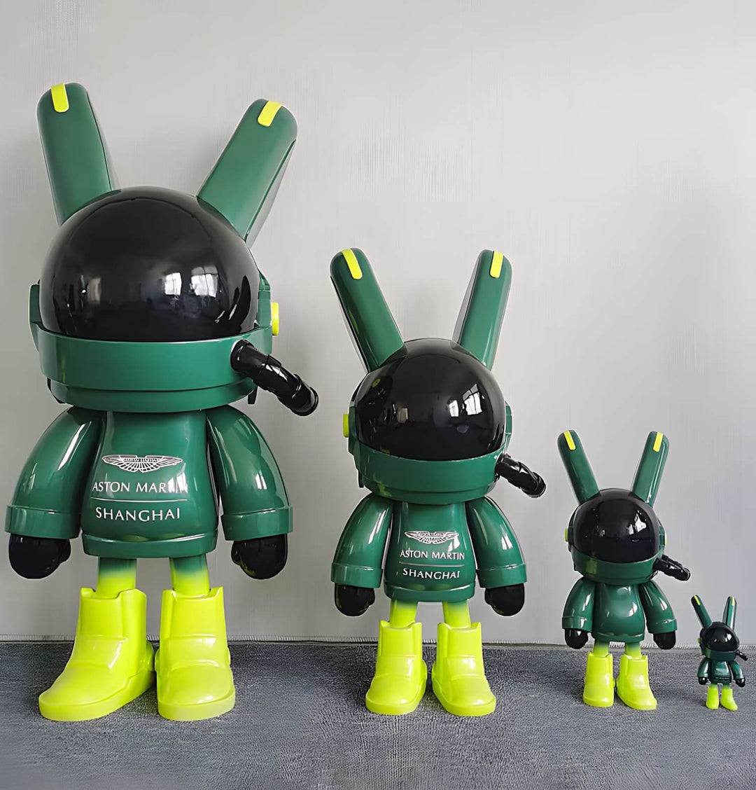 Tivla Space Bunny Sculpture – Designer Living Room Art Decor