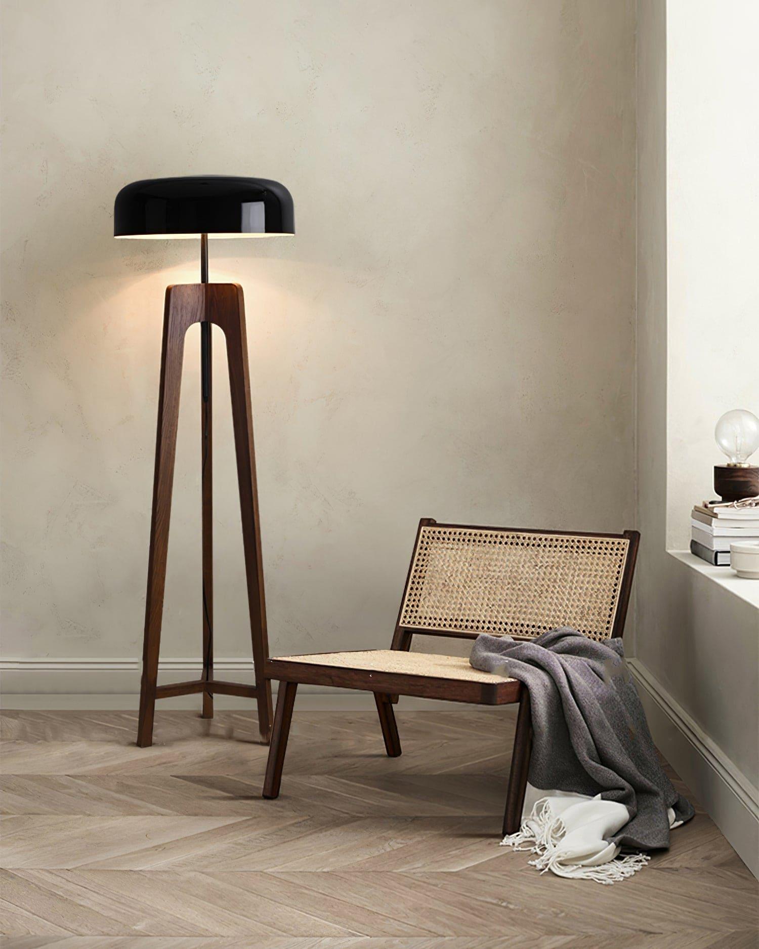 Towa Wood Floor Lamp - Vinlighting