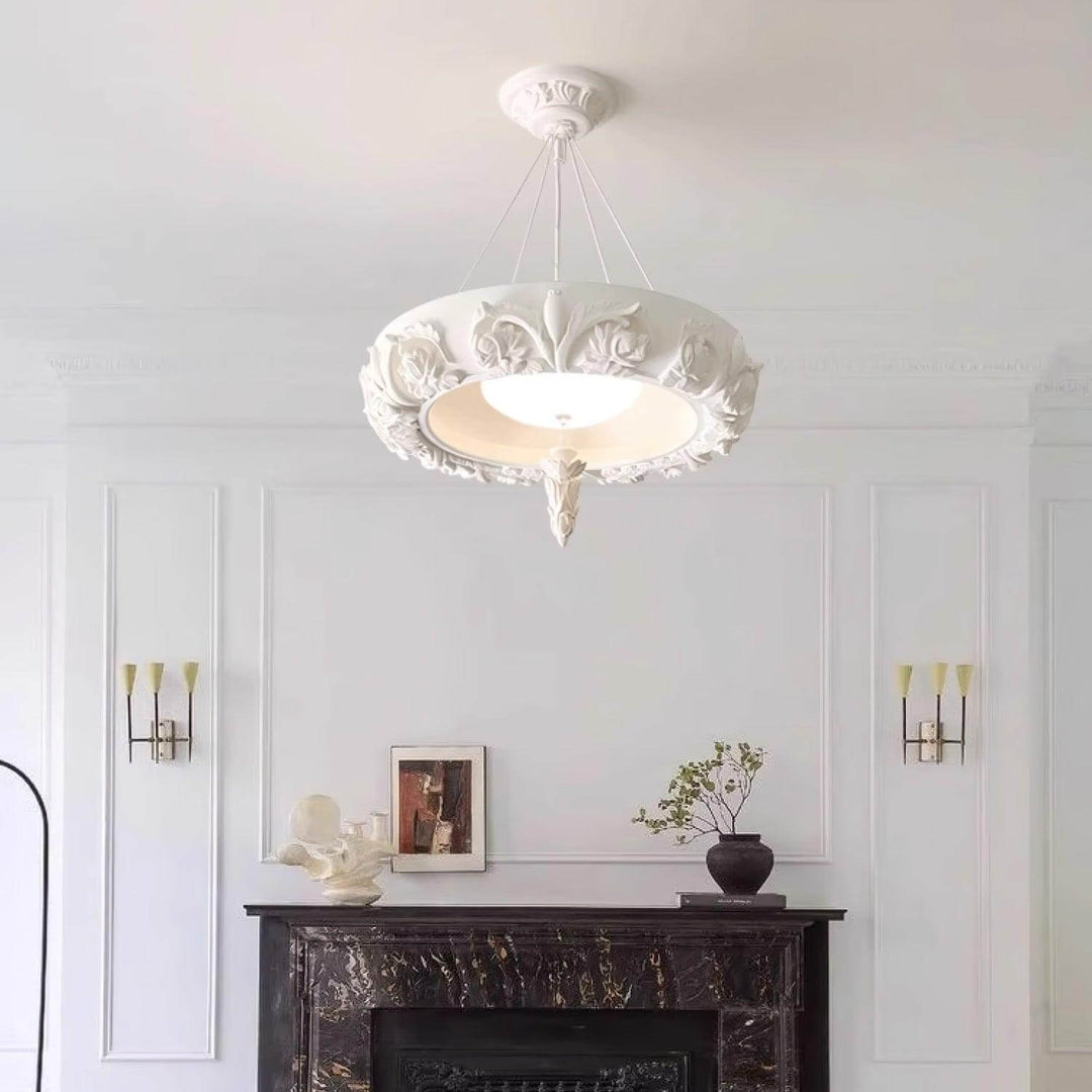 Uvilo Resin Chandelier– French Vintage Resin Dining Pendant