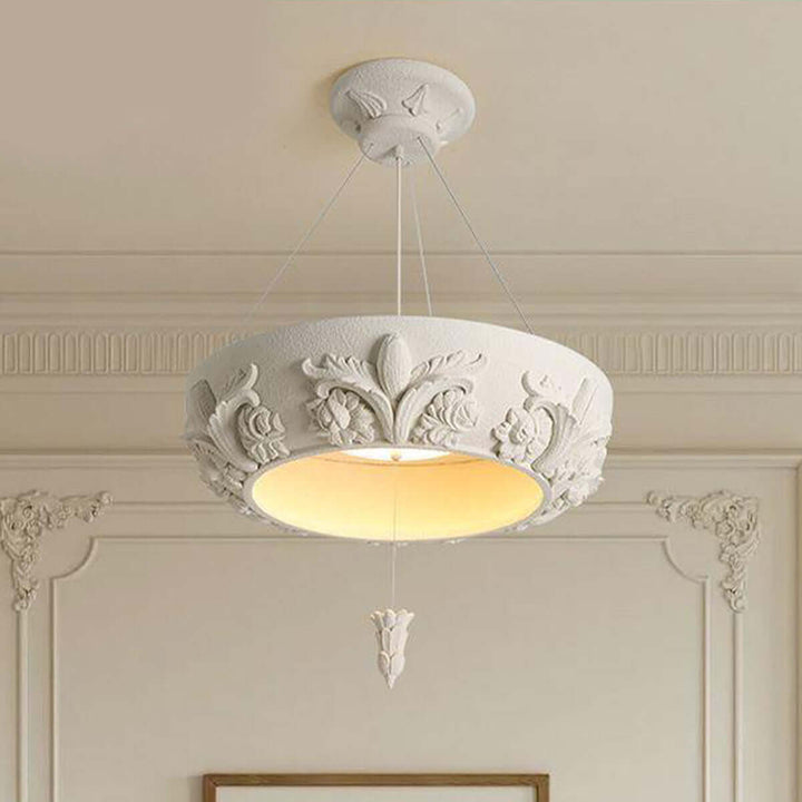 Uvilo Resin Chandelier– French Vintage Resin Dining Pendant