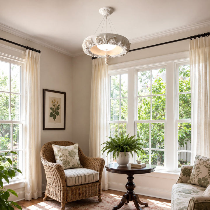 Uvilo Resin Chandelier