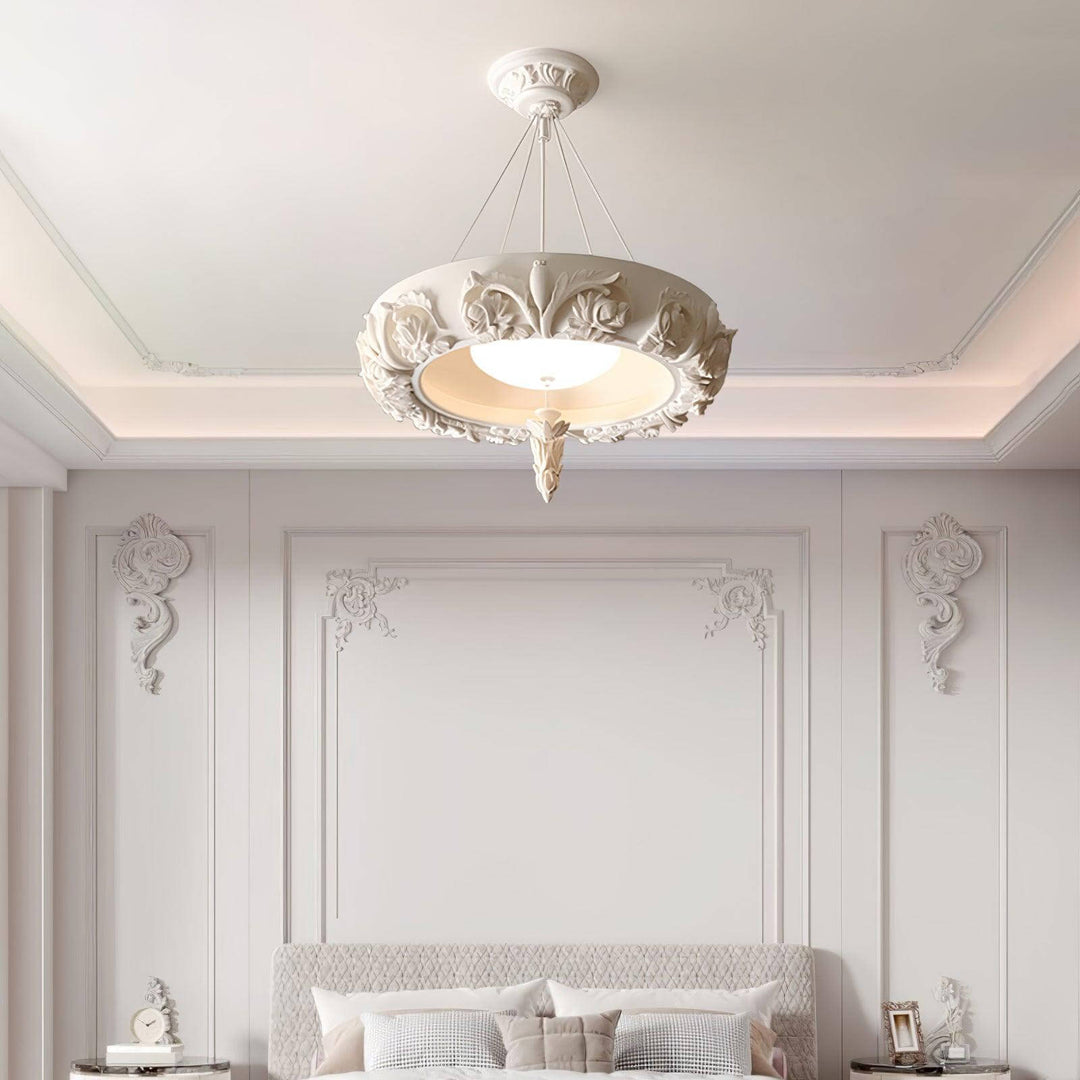 Uvilo Resin Chandelier