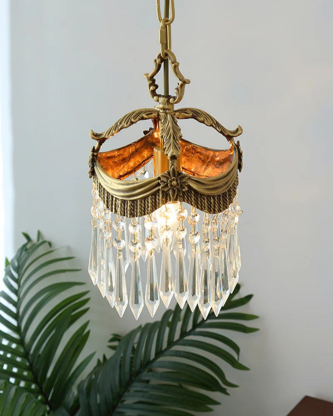 Vacarro Pendant Lamp – Crystal Brass Light for Dining Area | Vinlighting