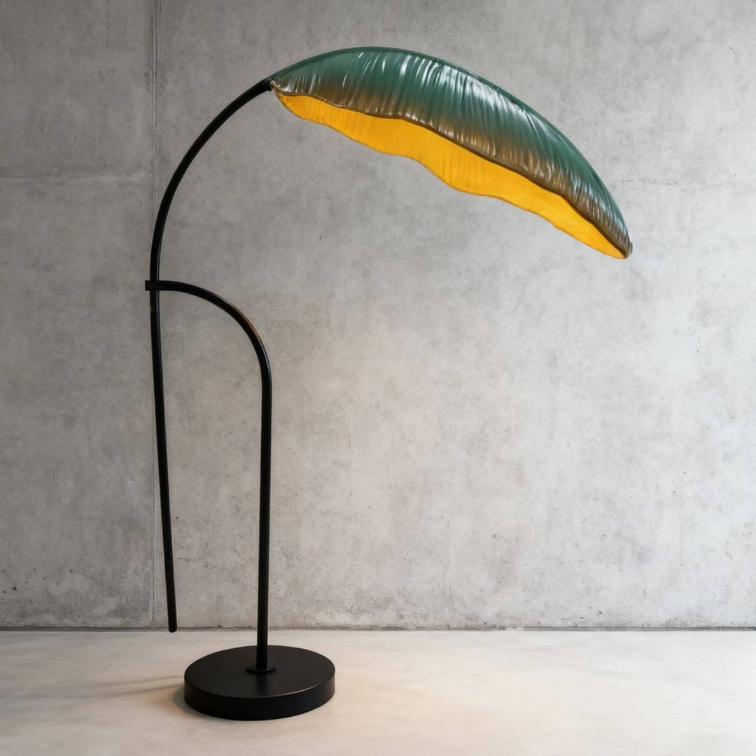 Veluma Floor Lamp