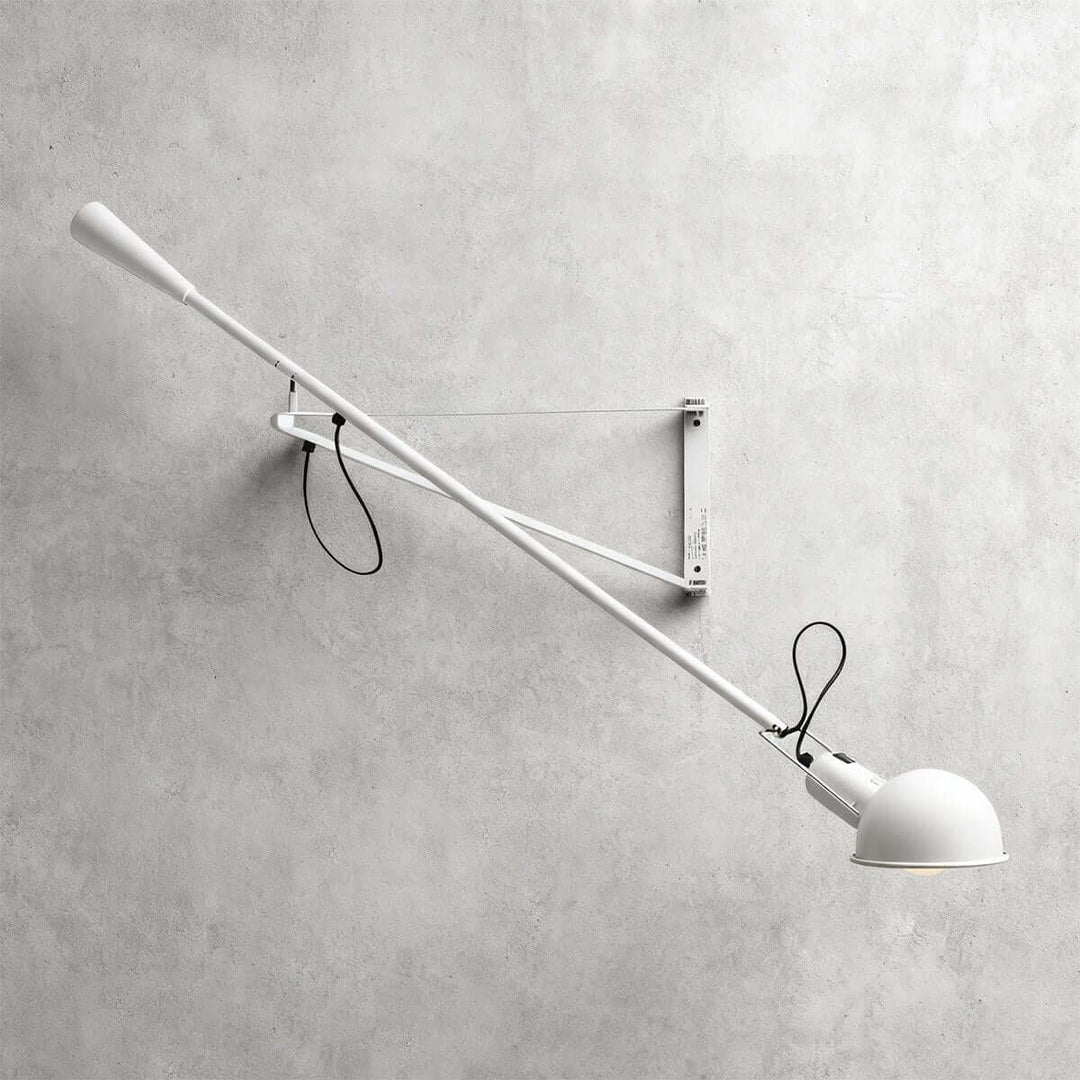 Velura Wall Lamp