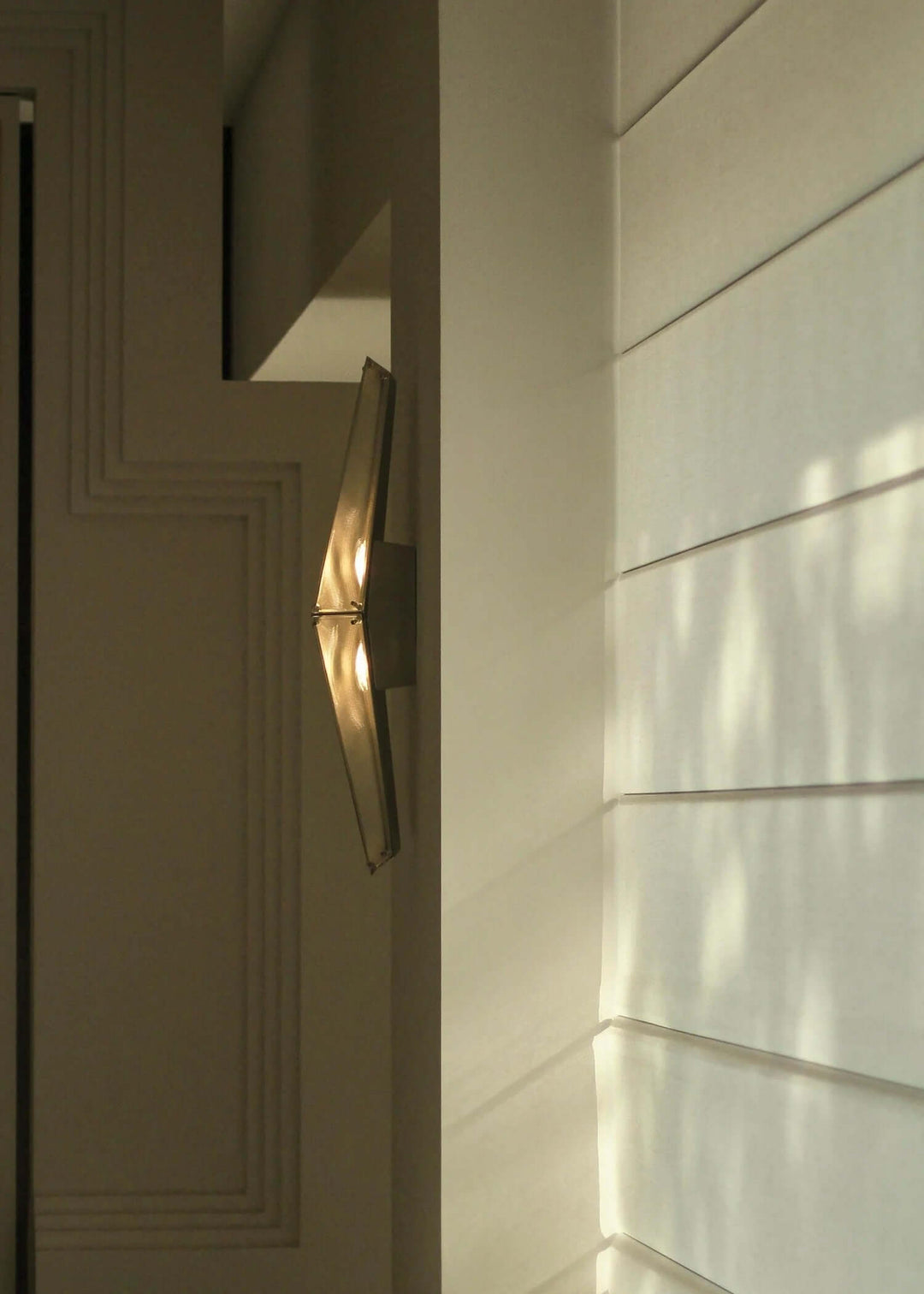 Veyora Wall Lamp - Postmodern Minimalist Creative Glass Lighting