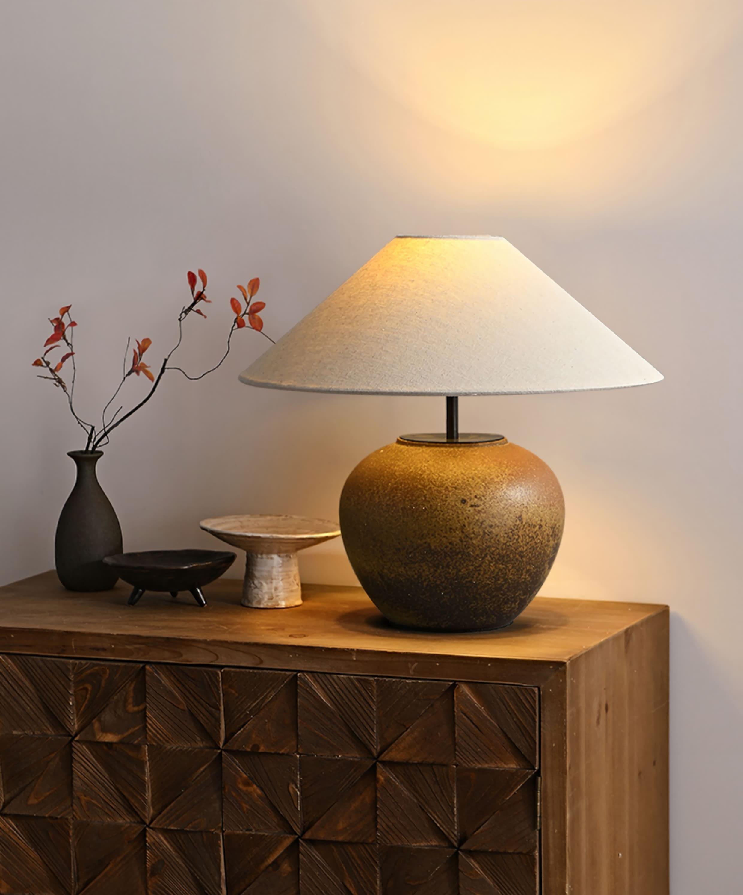 Vintage Ceramic Table Lamp - Fabric Lampshade - Vinlighting