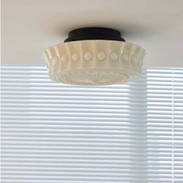 Vintage Round Ceiling Light – Ceramic Shade with Elegant Motifs | Vinlighting | Vinlighting