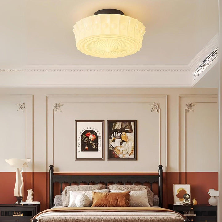 Vintage Round Ceiling Light – Ceramic Shade with Elegant Motifs | Vinlighting | Vinlighting
