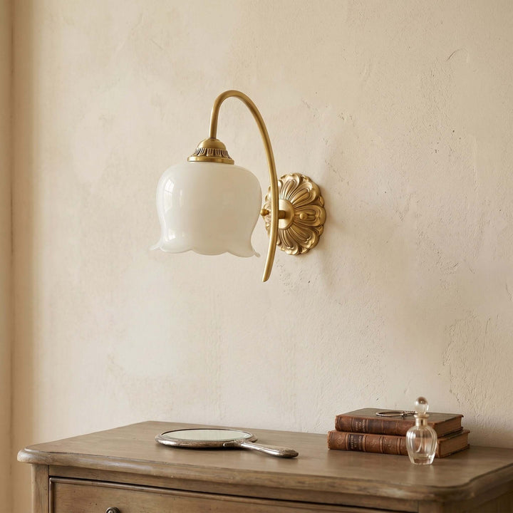 Vintage Mia Wall Lamp