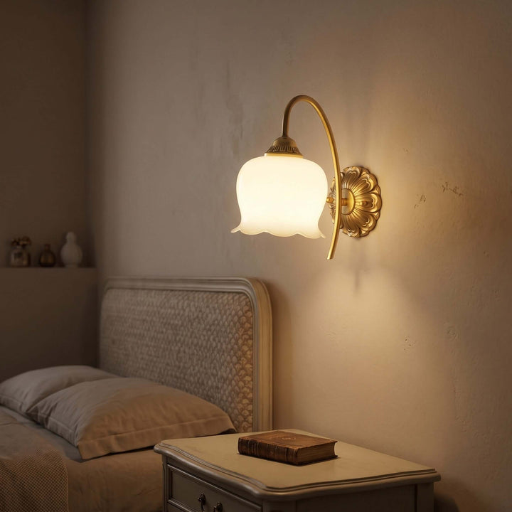 Vintage Mia Wall Lamp