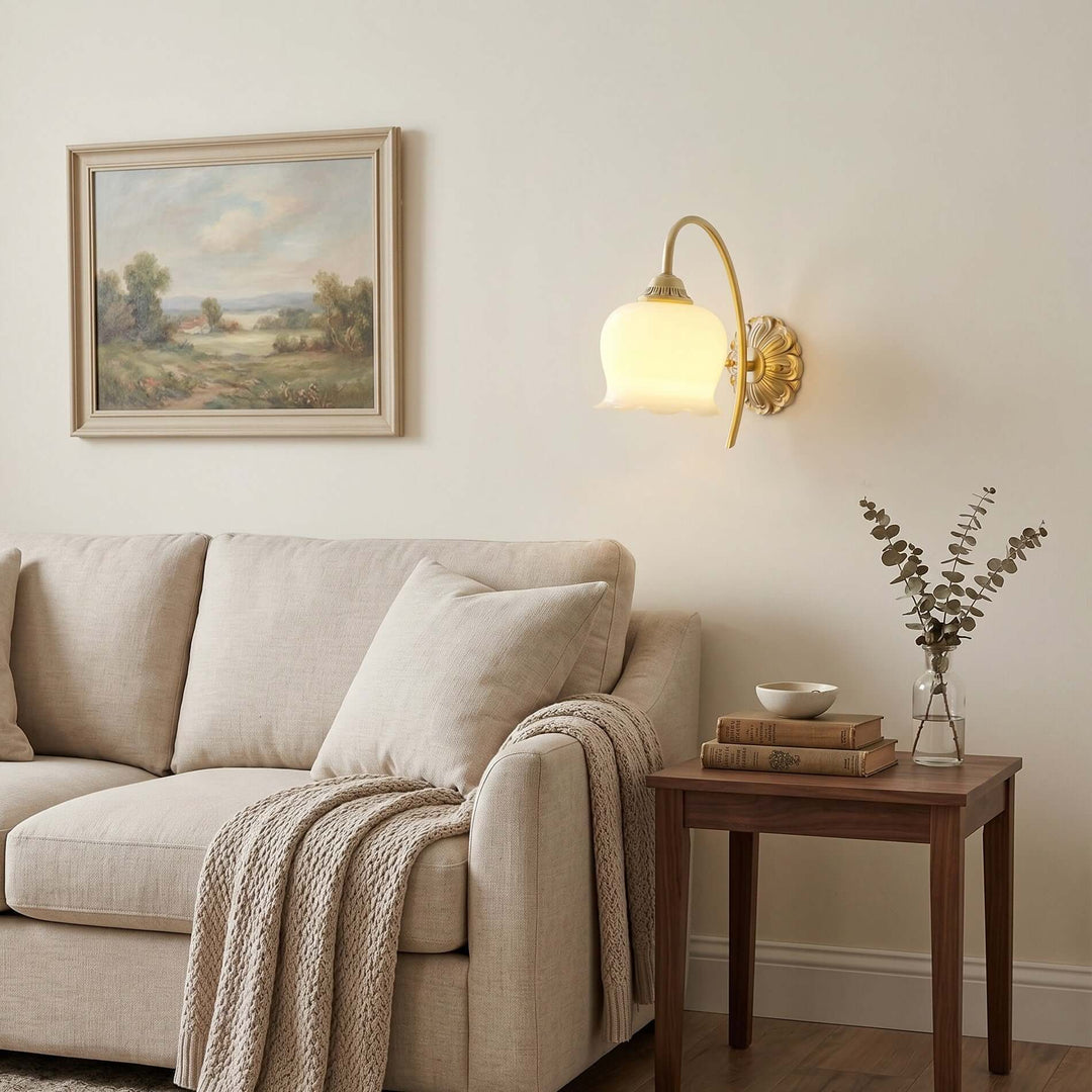 Vintage Mia Wall Lamp