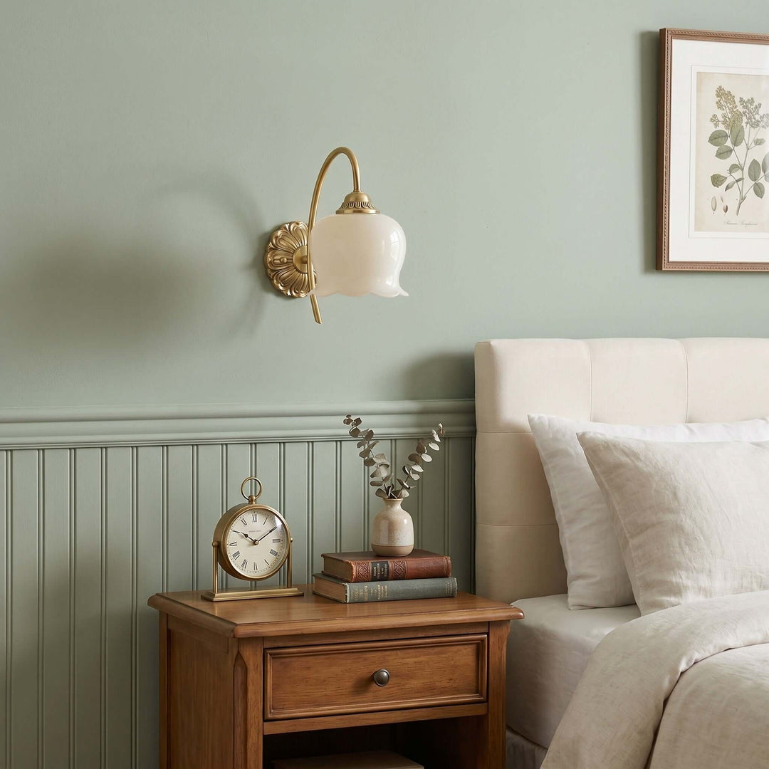 Vintage Mia Wall Lamp