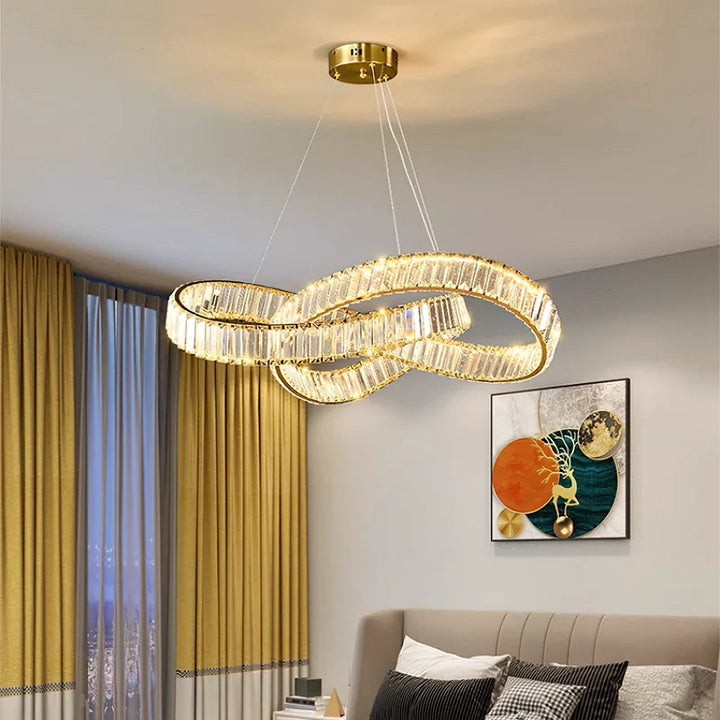 Vortex Chandelier – Gold & Crystal Elegance for Timeless Luxury | Vinlighting | Vinlighting