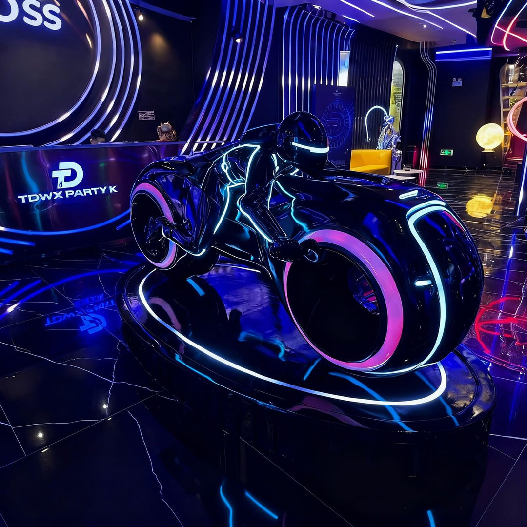 Vortix Art Deco Floor Lamp – Resin Sculpture for Living Room