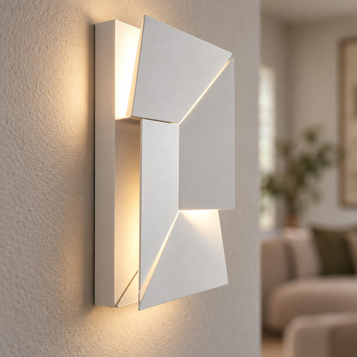 Wall Shadows Wall Lamp