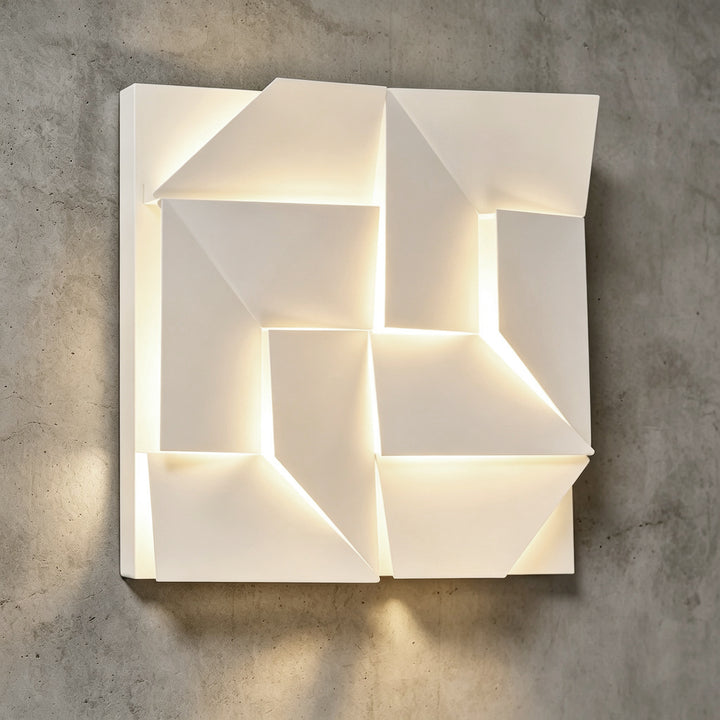Wall Shadows Wall Lamp